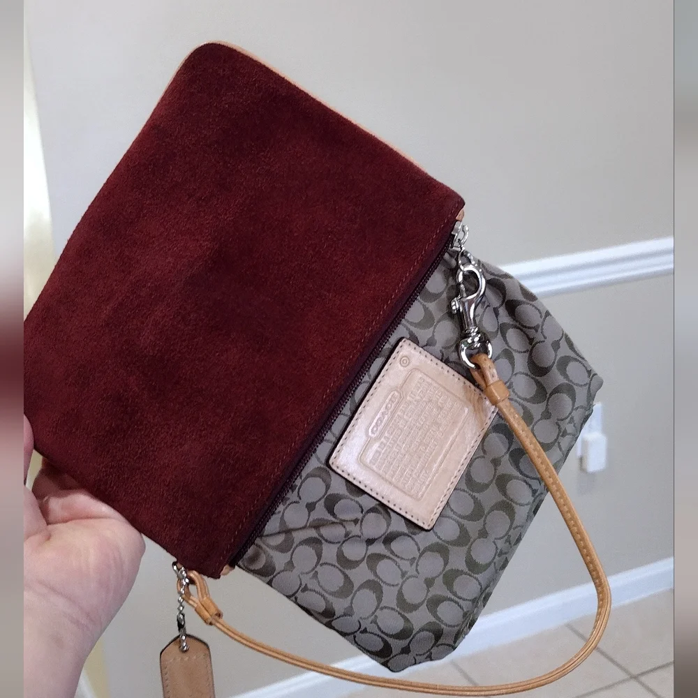 COACH 1941 Large Oxblood Suede Leather Wristlet Clutch Purse - Picture 7 of 16